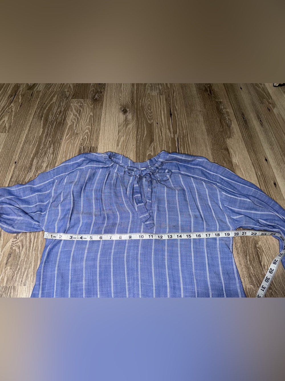 Evereve Tie Blouse Small - Picture 5 of 9